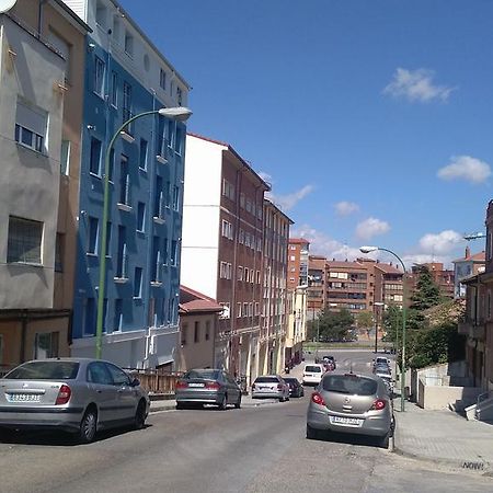 Apartamento Los Colonia Burgos Luaran gambar